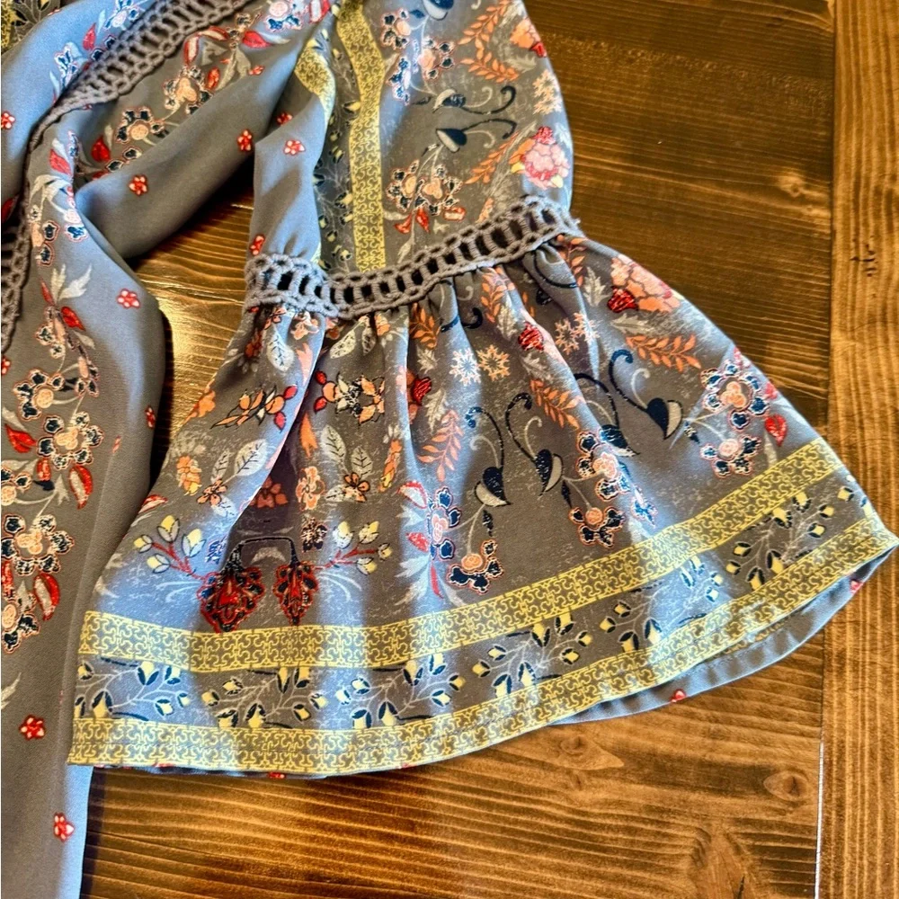 Knox Rose Women’s Boho Gray Multicolor Floral Peasant Top Size S - Picture 3 of 7